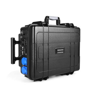 Charge de la centrale électrique portative au lithium avec la batterie Lifepo4 110v 220v 2500w